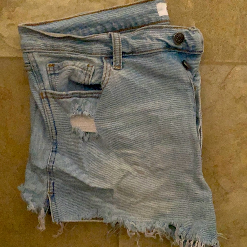 Carly jean shorts size L